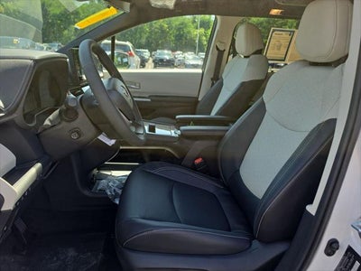 2026 Toyota Sienna Platinum 7 Passenger