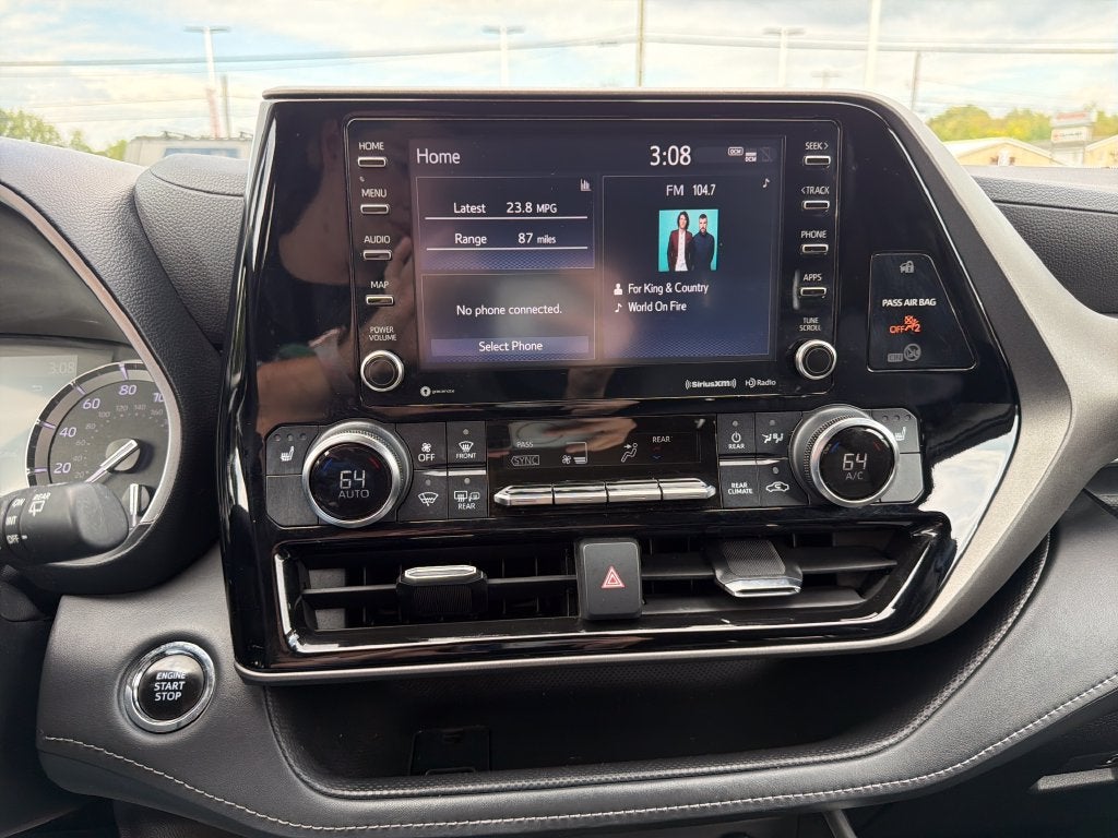 2022 Toyota Highlander XLE
