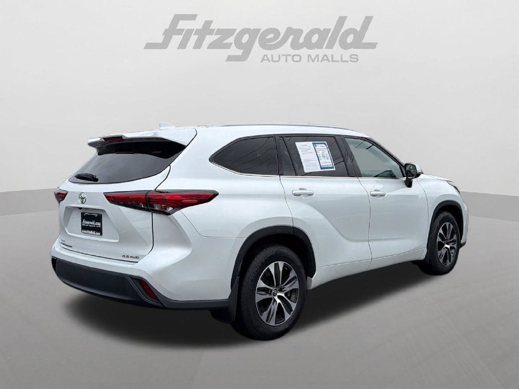 2022 Toyota Highlander XLE