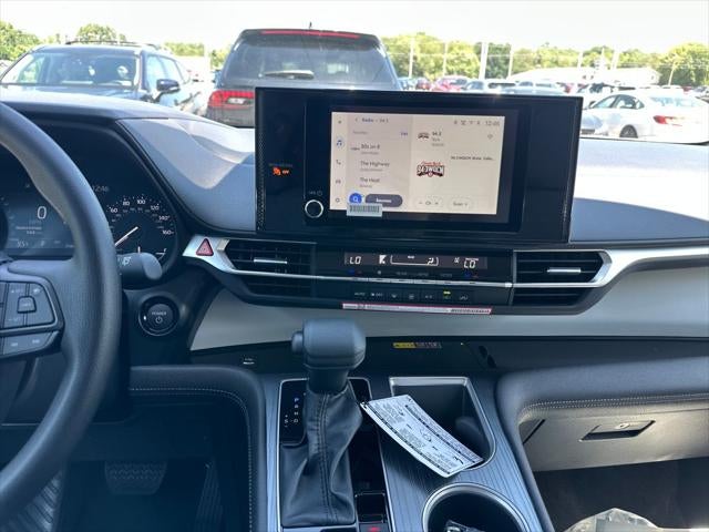 2026 Toyota Sienna LE 8 Passenger