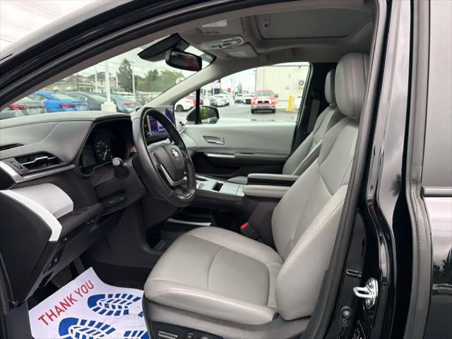 2025 Toyota Sienna XLE 8 Passenger