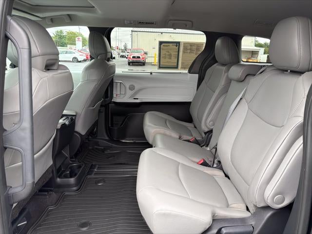 2025 Toyota Sienna XLE 8 Passenger