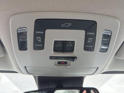 2025 Toyota Sienna XLE 8 Passenger