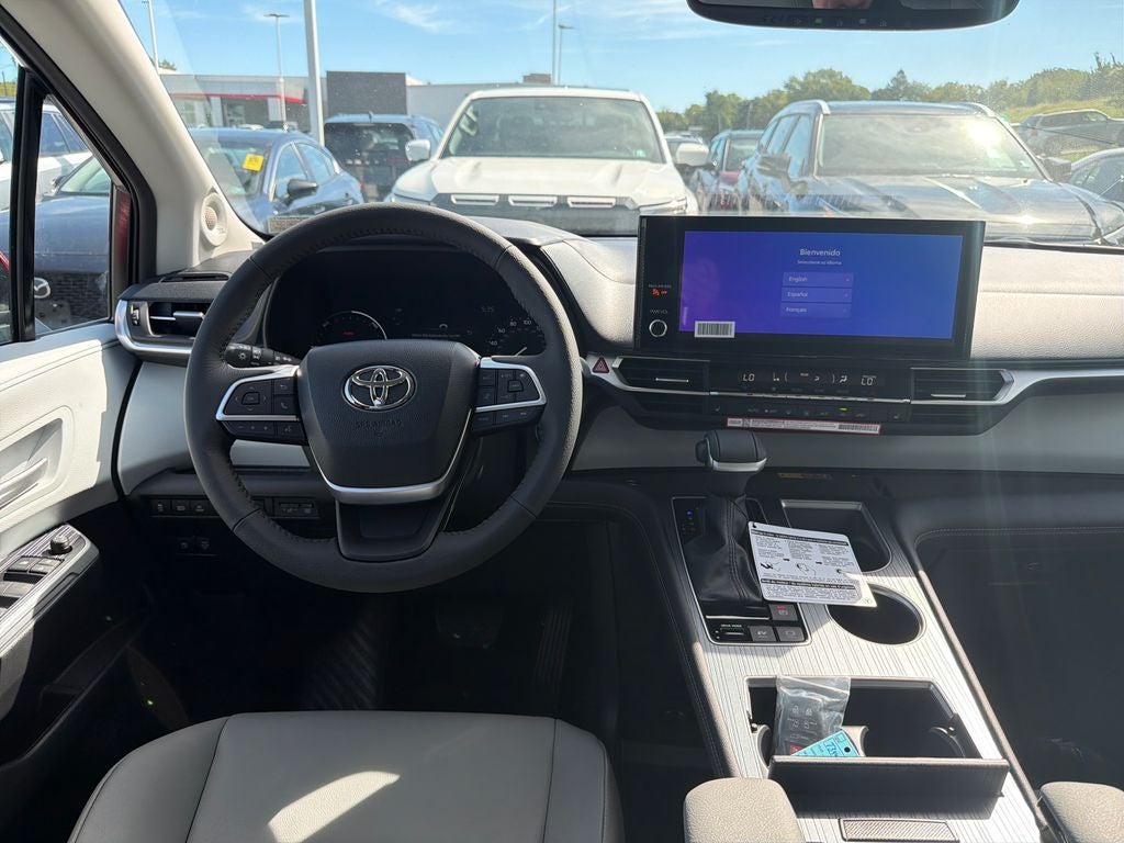 2026 Toyota Sienna XLE