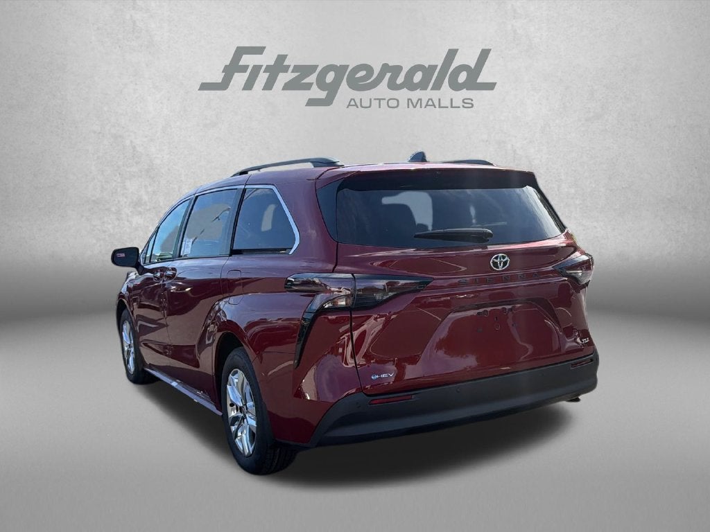 2026 Toyota Sienna XLE