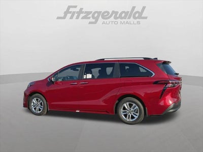 2026 Toyota Sienna XLE 7 Passenger