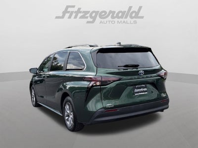 2023 Toyota Sienna XLE 7 Passenger