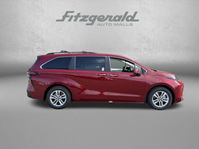 2026 Toyota Sienna XLE