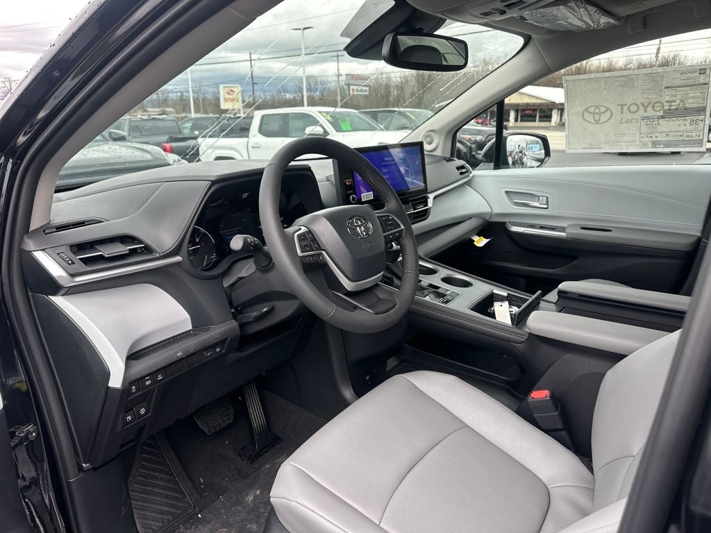 2026 Toyota Sienna XLE