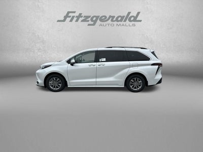 2026 Toyota Sienna XLE