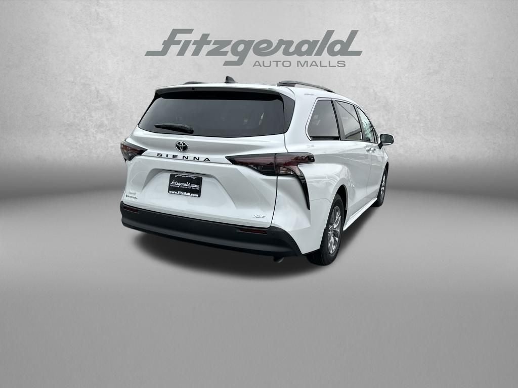 2026 Toyota Sienna XLE