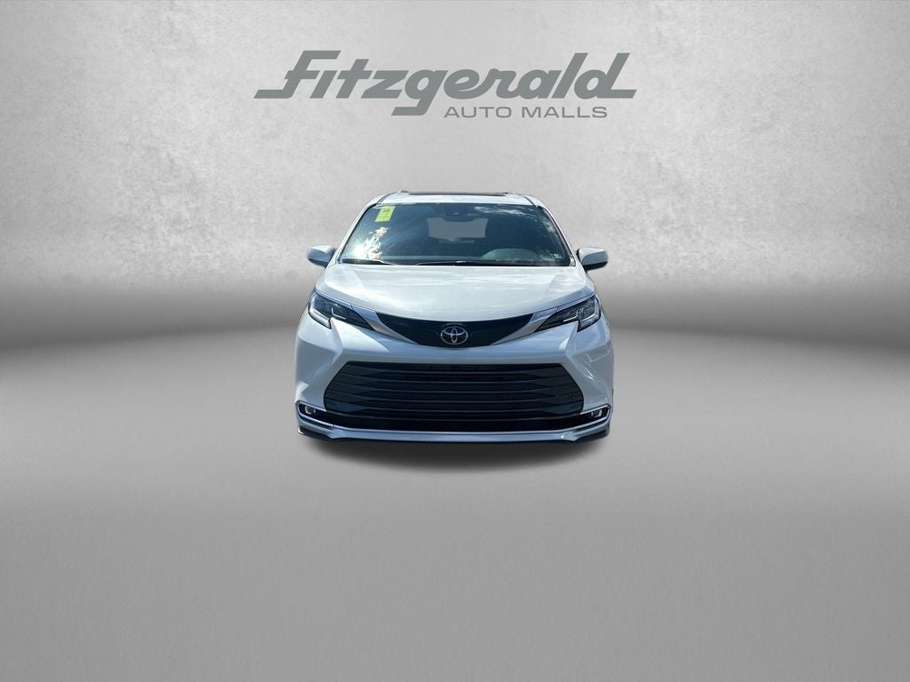 2026 Toyota Sienna Limited