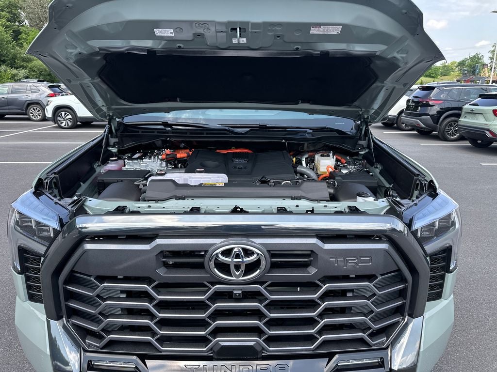 2026 Toyota Tundra i-FORCE MAX Platinum i-FORCE MAX