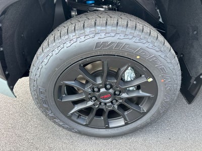 2026 Toyota Tundra i-FORCE MAX Platinum i-FORCE MAX