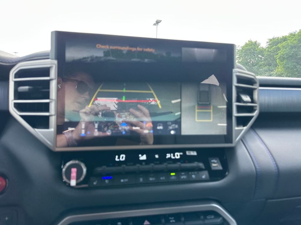 2026 Toyota Tundra i-FORCE MAX Platinum i-FORCE MAX