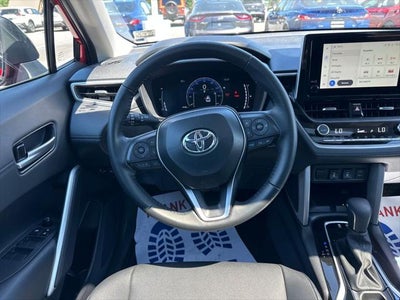 2025 Toyota Corolla Cross XLE