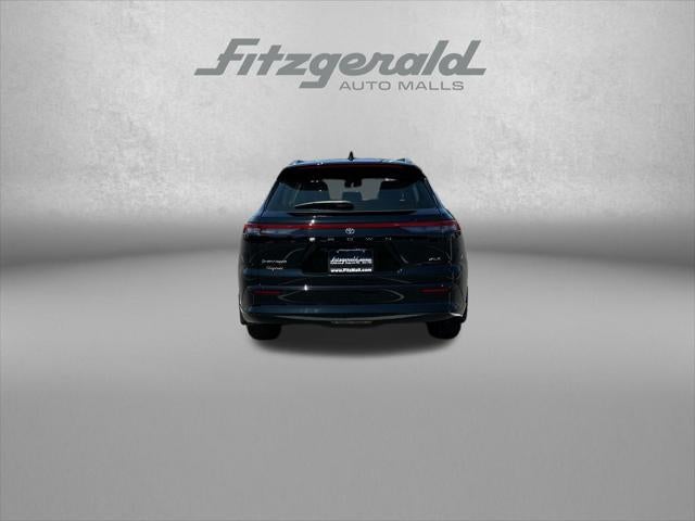 2025 Toyota Toyota Crown Signia XLE