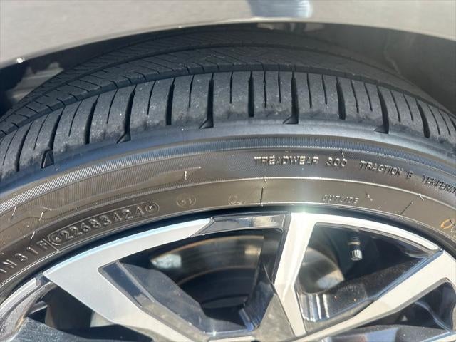 2024 Toyota PRIUS PRIME XSE