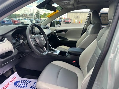2022 Toyota RAV4 Hybrid XLE Premium