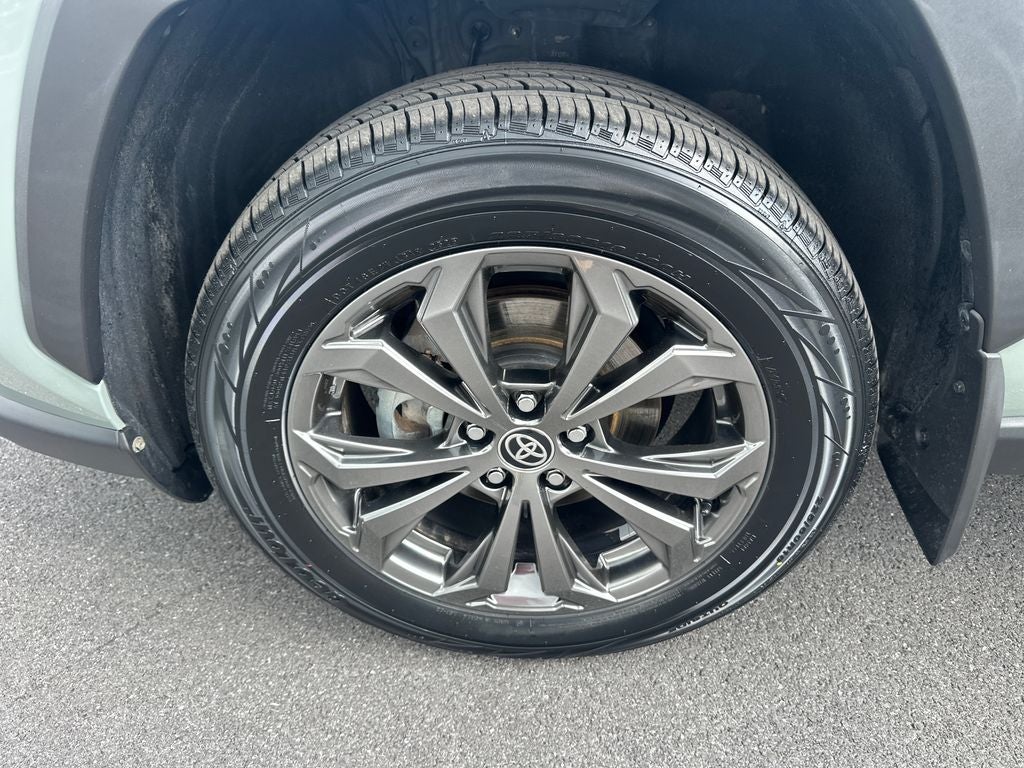 2022 Toyota RAV4 Hybrid XLE Premium