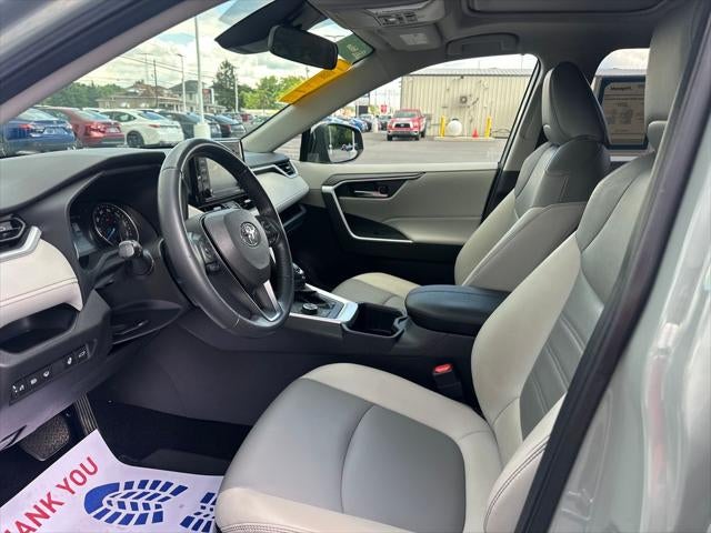 2022 Toyota RAV4 Hybrid XLE Premium