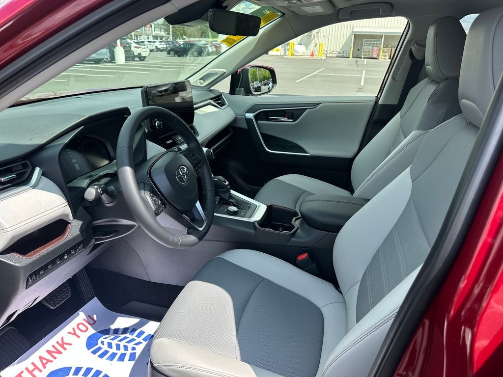 2025 Toyota RAV4 HYBRID Limited