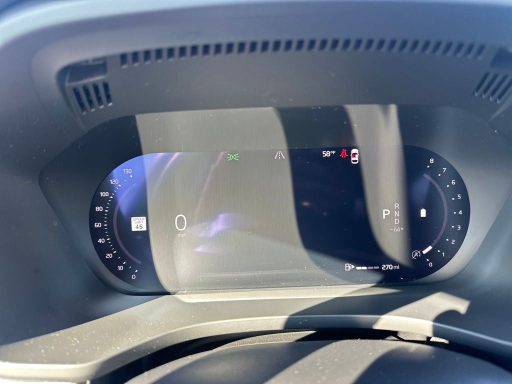 2024 Volvo XC60 B5 Plus Dark Theme