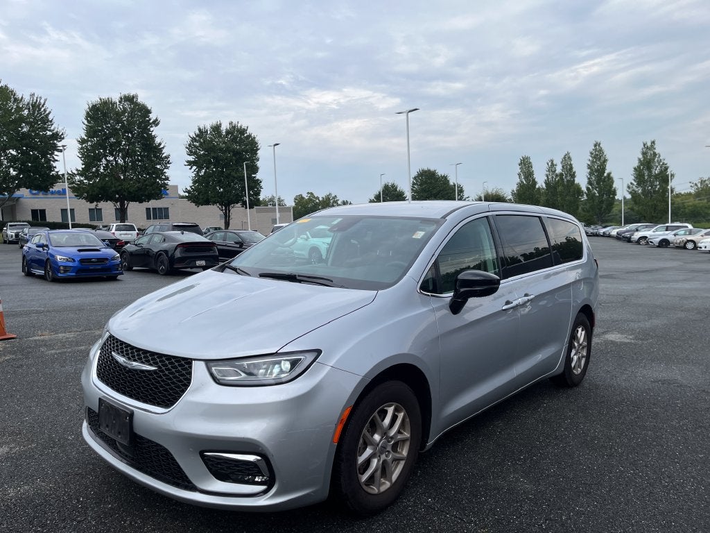 2024 Chrysler Pacifica Touring L
