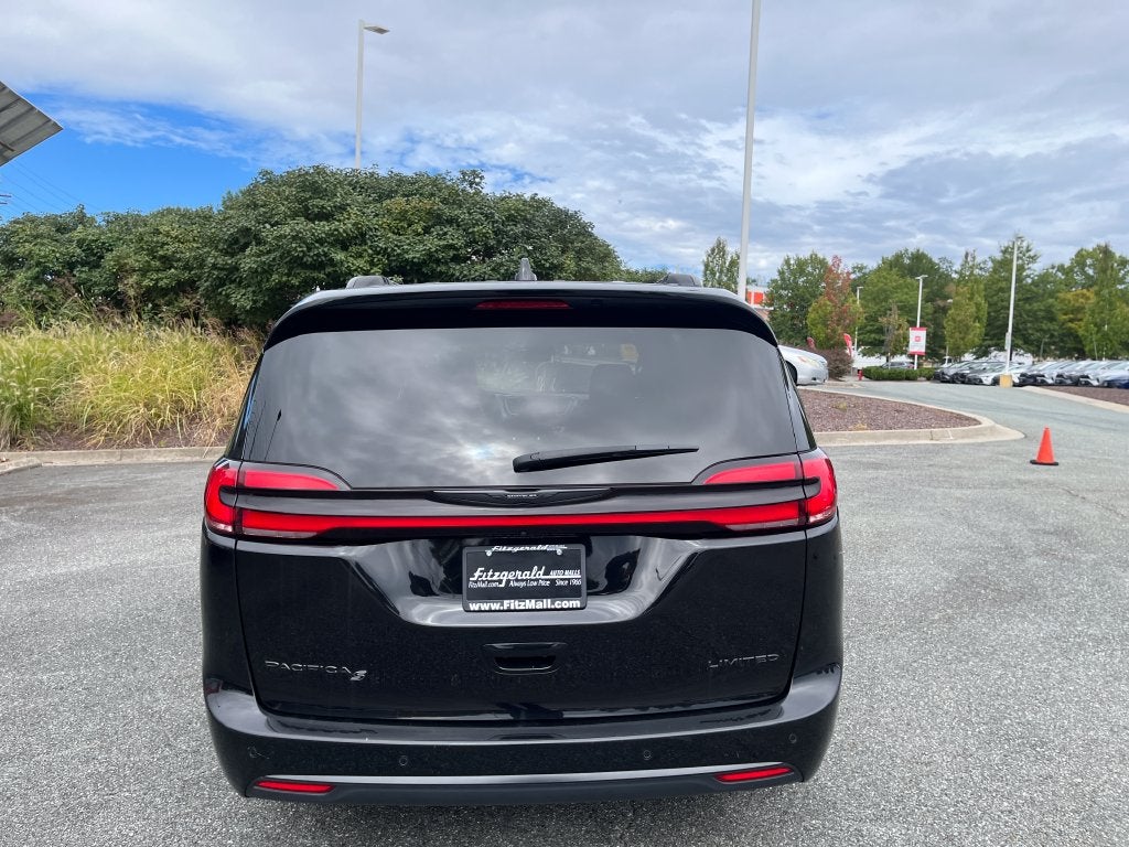 2025 Chrysler Pacifica Limited