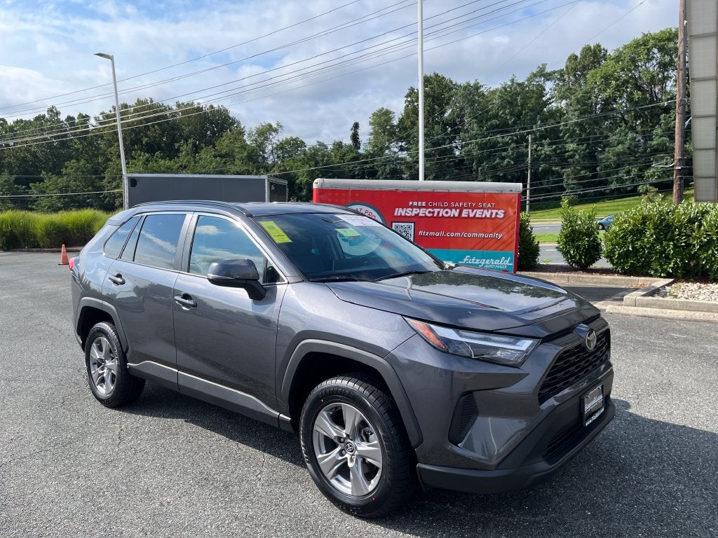 2025 Toyota RAV4 XLE