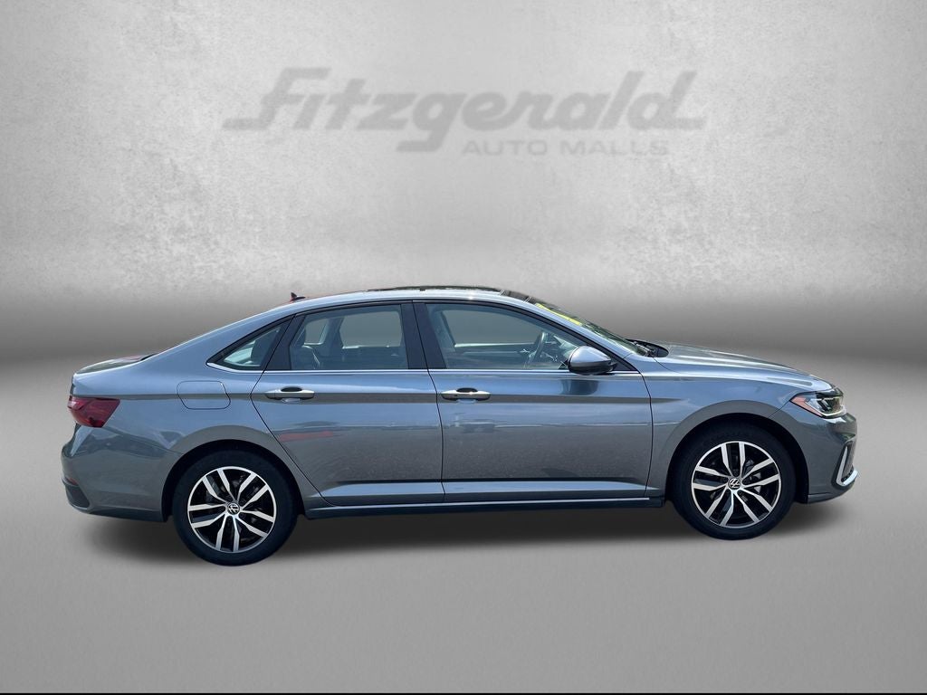 2025 Volkswagen Jetta 1.5T SE