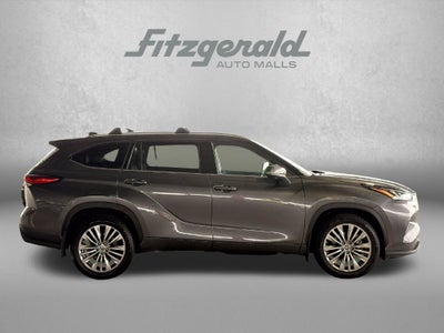2023 Toyota Highlander Platinum