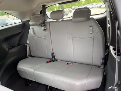2025 Toyota Sienna XLE 8 Passenger