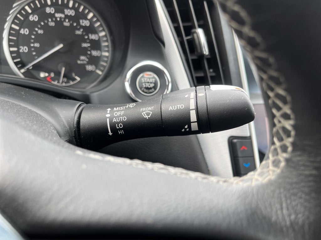 2022 INFINITI Q50 LUXE