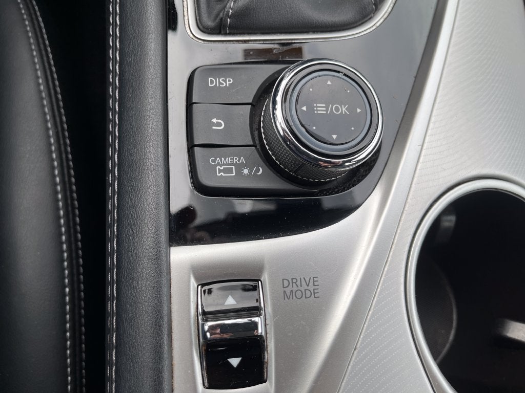 2022 INFINITI Q50 LUXE