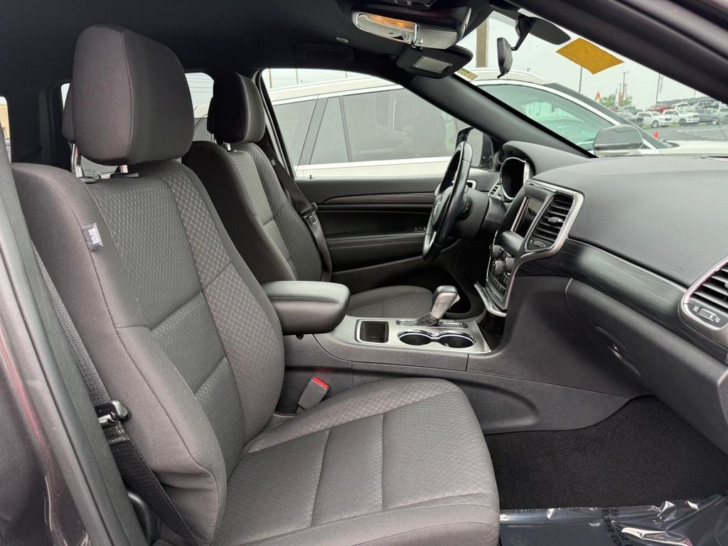 2020 Jeep Grand Cherokee Laredo E