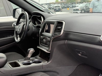2020 Jeep Grand Cherokee Laredo E