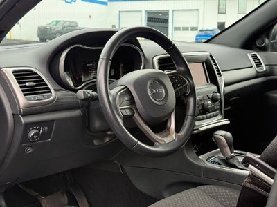 2020 Jeep Grand Cherokee Laredo E