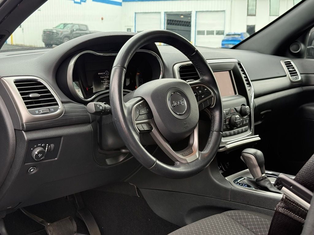 2020 Jeep Grand Cherokee Laredo E