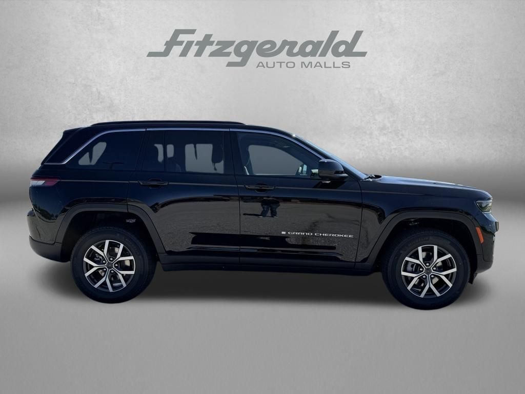 2027 Jeep Grand Cherokee Laredo X