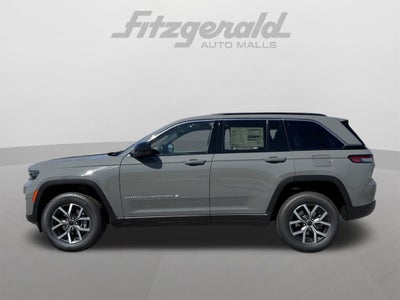 2027 Jeep Grand Cherokee Laredo X