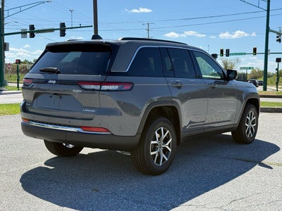 2027 Jeep Grand Cherokee Laredo X