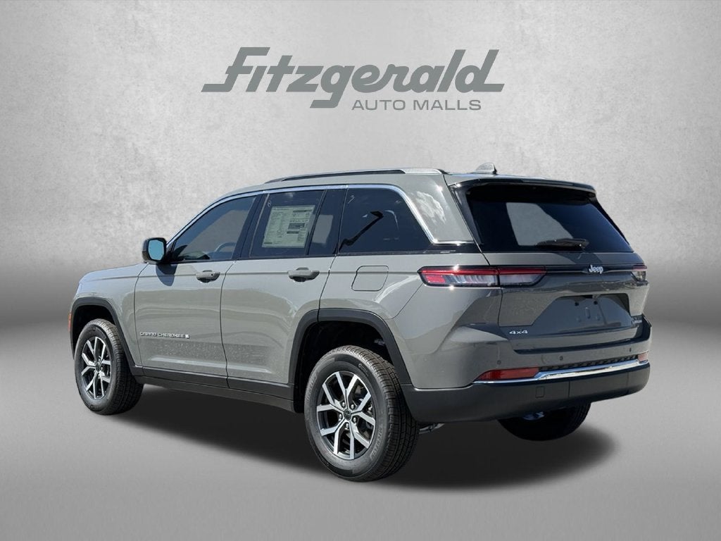 2027 Jeep Grand Cherokee Laredo X