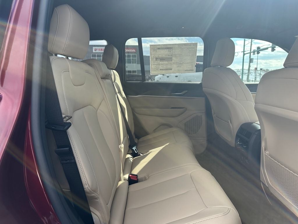 2025 Jeep Grand Cherokee GRAND CHEROKEE LIMITED 4X4