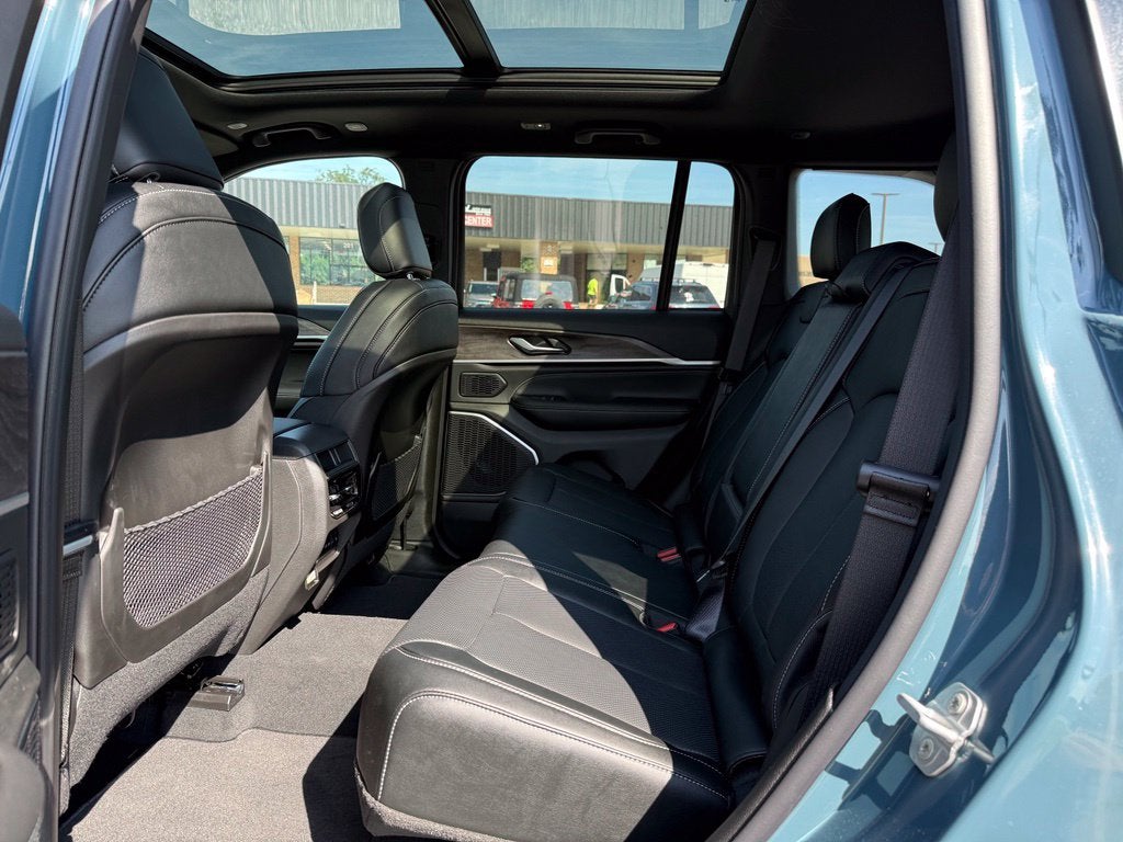 2026 Jeep Grand Cherokee GRAND CHEROKEE LIMITED RESERVE 4X4