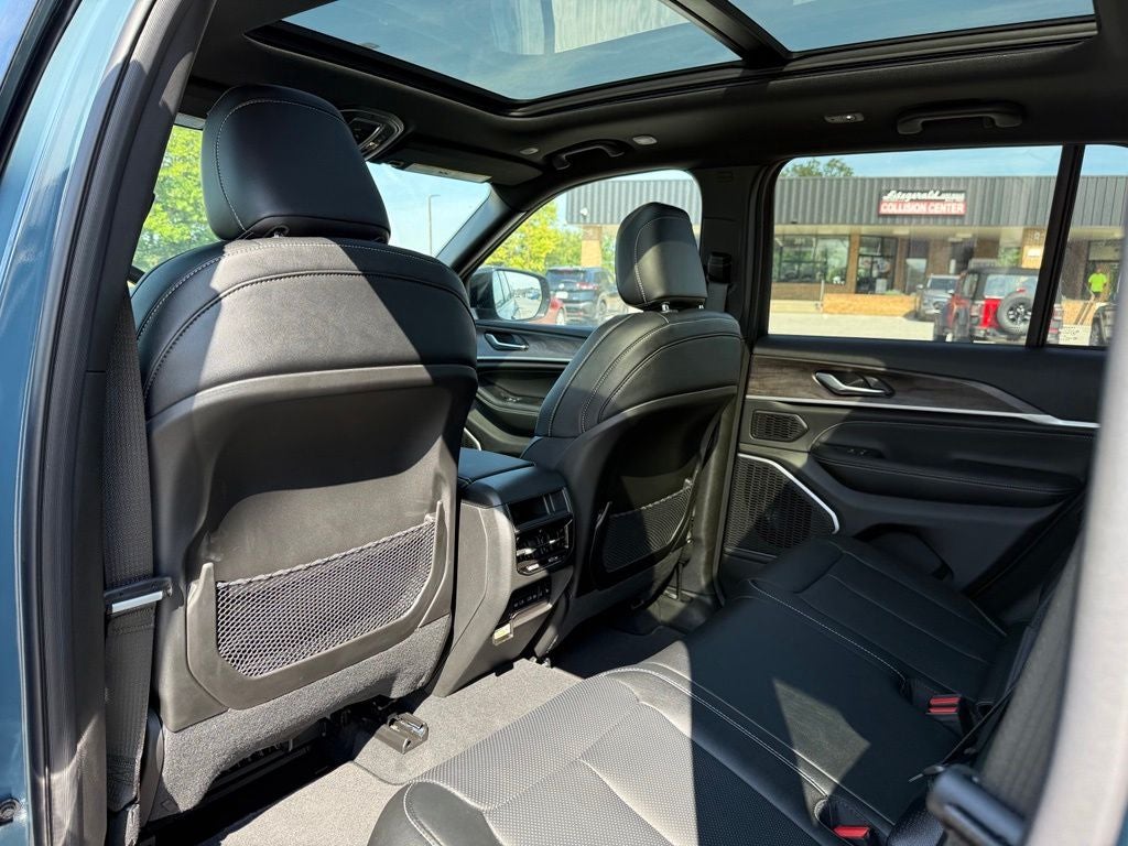 2026 Jeep Grand Cherokee GRAND CHEROKEE LIMITED RESERVE 4X4
