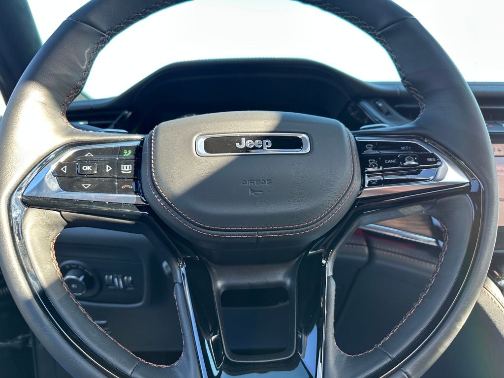 2026 Jeep Grand Cherokee GRAND CHEROKEE SUMMIT 4X4