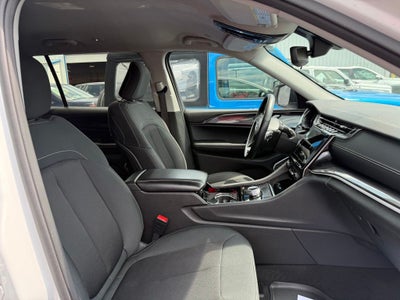 2021 Jeep Grand Cherokee L Laredo 4x4