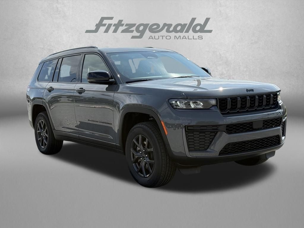 2027 Jeep Grand Cherokee Laredo Altitude