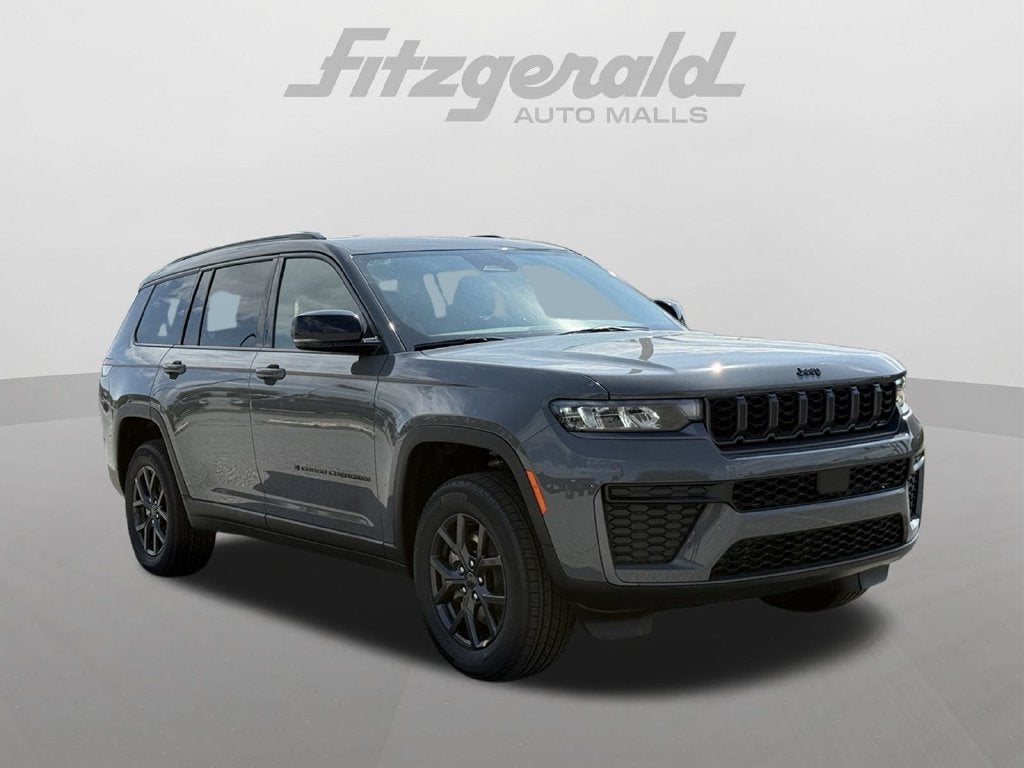 2027 Jeep Grand Cherokee Laredo Altitude
